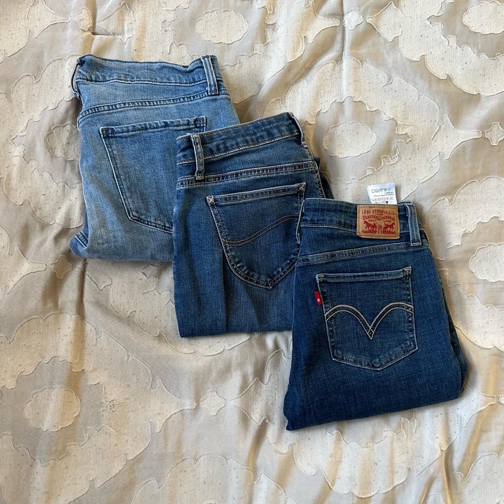 Bundle of Jeans